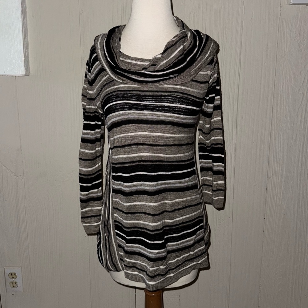 Cable & Gauge Striped Cowl Neck Top/ Sweater with Shark Bite Hem Size Small